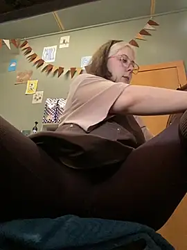 Cinnabon_ - MAKE MY PUSSY WET AT MY WORK