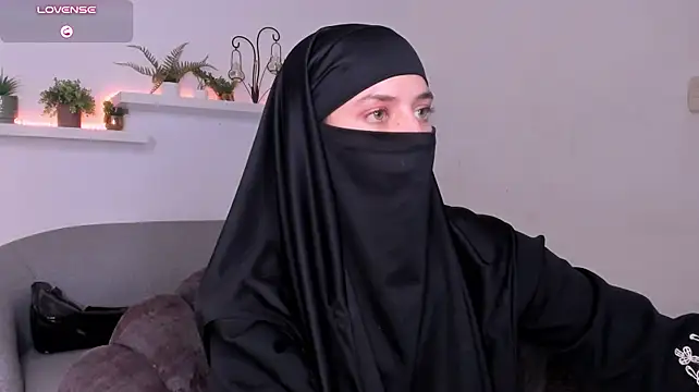 Salma_arabicc - Show ass in thread slowly
