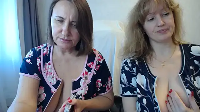 DonnaMagdalena - Make me wet and happy!