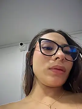 Amira_cute2
