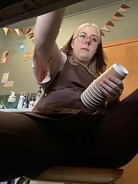 Cinnabon_ - MAKE MY PUSSY WET AT MY WORK