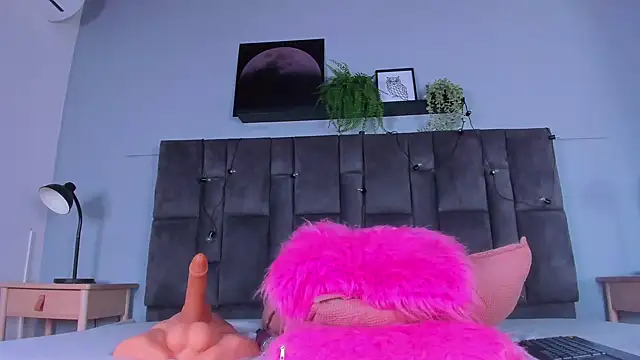 DulceAurora__ - oil my sexy body , spack my ass👋