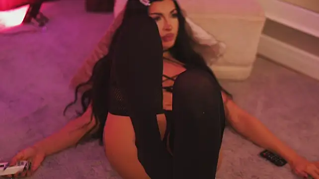 NouraMalvi - pussy play