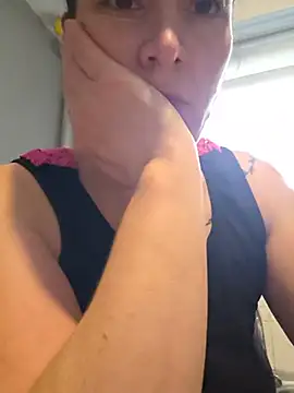 Aliciadelicieuse - Video suce +facial