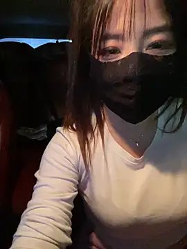 Xiao-mo520 - 美导老师下班兼职，咖啡厅偷玩小粉，刺激，敏感体质易失控，哥哥轻点，完成目标脱一件