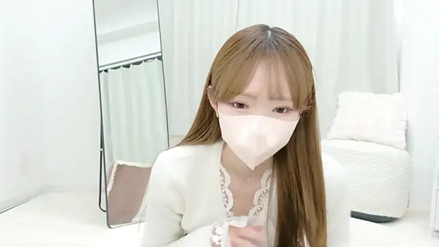 Yukachan_vv - 上の服ぽいっ💓