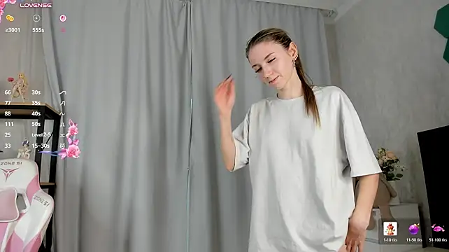 NellieEinspahr - Cum on to my tits + gentle massage