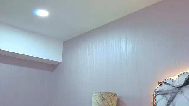 Valen_Abella