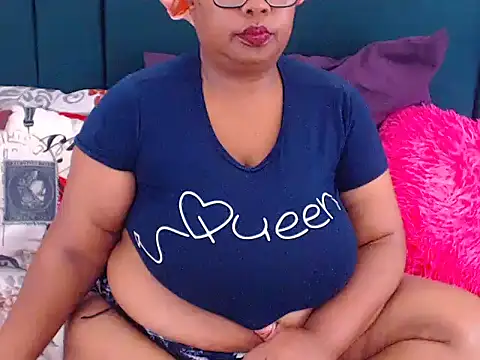 BUSTYTUMIXX23 - CREAMY PUSSY FOR MY KINGS!!!!