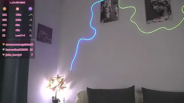 Minty_bite - Big juicy boobs play