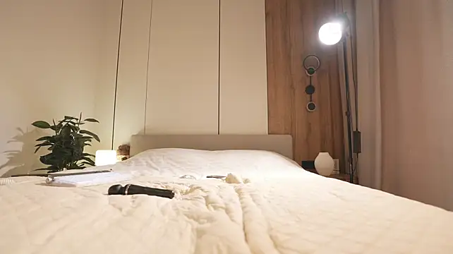 Noctivelle - spank me x10