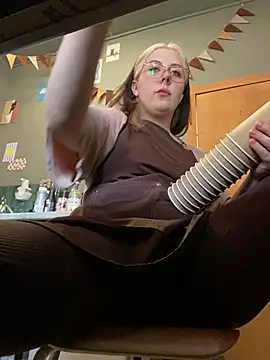 Cinnabon_ - MAKE MY PUSSY WET AT MY WORK