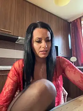 Hotmomcheckk_ - Wet with the ultra high 11!🔥🥵