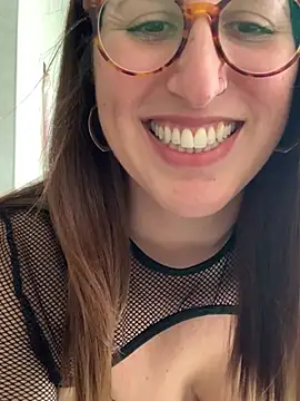 Maya_Brooke - Jugar con dildo 🍆👅💦