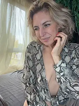 InnaVeyra - cream on tits and massage