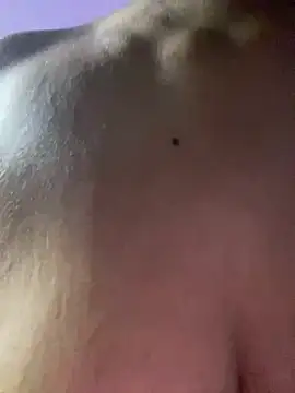 Kittybrown18 - 💦2 fingers inside my wet pussy👅
