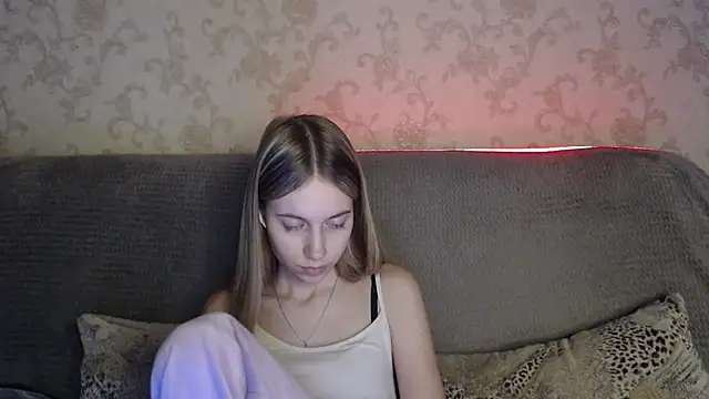 ModelPi - I'll play any song😘