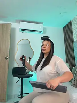 CandiceSpencer - Suck fingers!