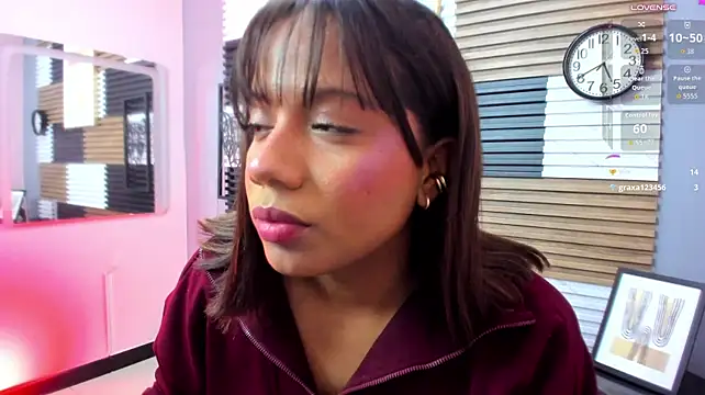 ZaraBlazze1 - Fuck me with your tits 🍆