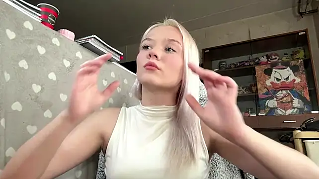 ChantellBuist - Tongue tease