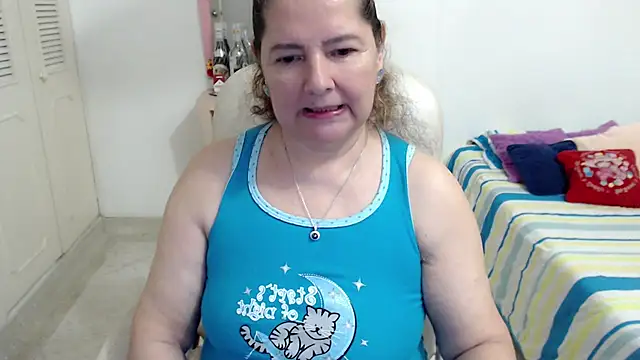 Leonela_69 - mommy is horny come play with me