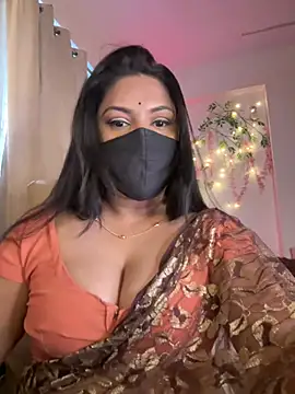 Indian_queen007 - show nude ass