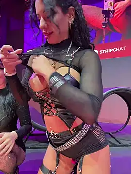 AlyssaHottv_ - Boobs out Venus