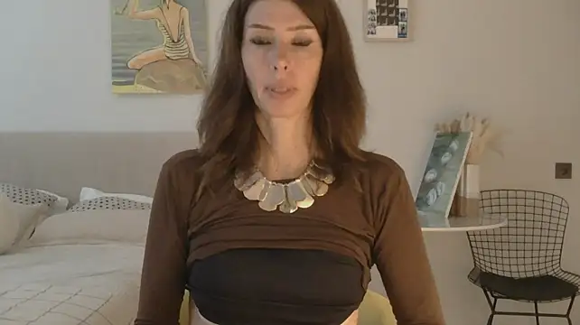 WhiteQueen888 - I want to give you a sexy dress and heel