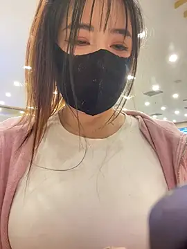 Xiao-mo520 - 美导老师下班兼职，咖啡厅偷玩小粉，刺激，敏感体质易失控，哥哥轻点，完成目标脱一件
