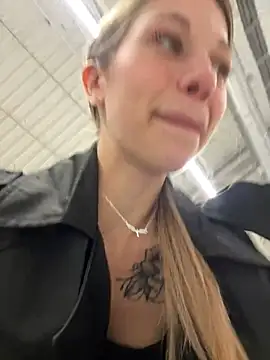 Olivia_Jemison - Make my ass RED in STORE