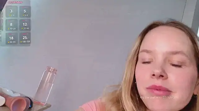 Milly_shy - push finger inside me+taste it after