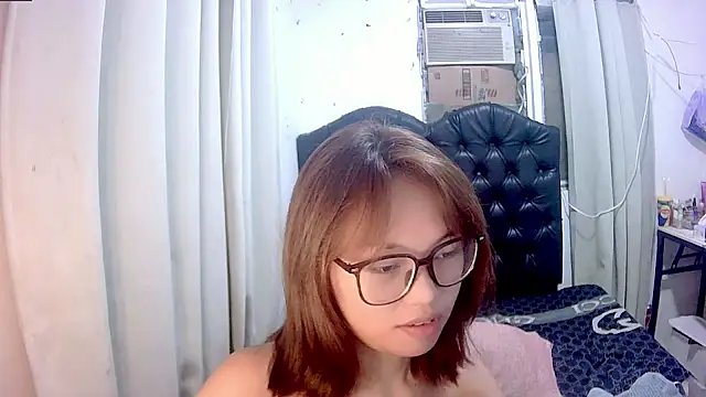Charmingly_jen - oil show naked