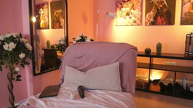 CamyRoux - doggystyle deep fuckinig😈