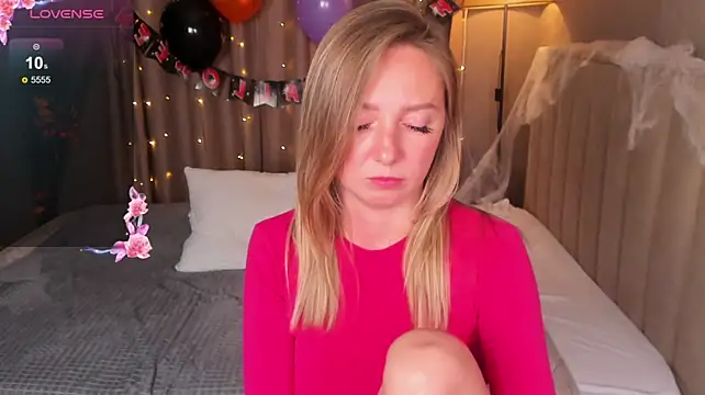Gloria_Baker - Make me blush from vibe 💗