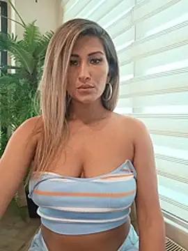 HeleneMonroe - Make me moan - teasing with my mouth