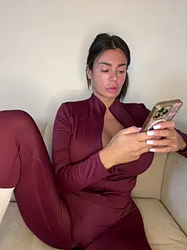 Ultimate_PAWG - TIP 100 FOR BOOTY VID & TIT PIC