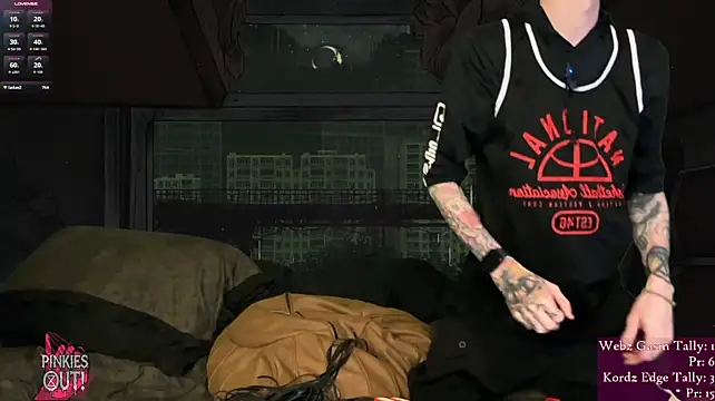 Webzandkordz - Upside downFacefuck Cumshow @ Goal!