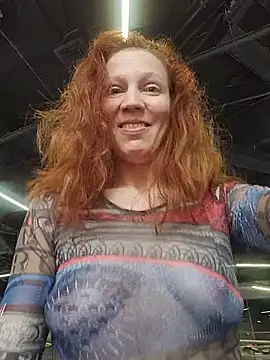 Exhibitionsplit - MAKE me CUM RUNNING ♤SQUIRT