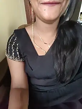 Tamil__Thara003