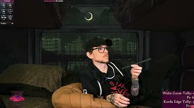 Webzandkordz - Upside downFacefuck Cumshow @ Goal!