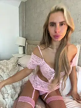BellaGreenxo - Tease Boobs