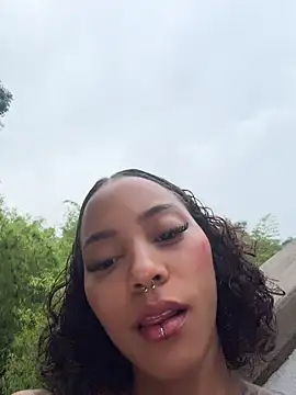 LizStorm_ - make me squirt so bad on your face