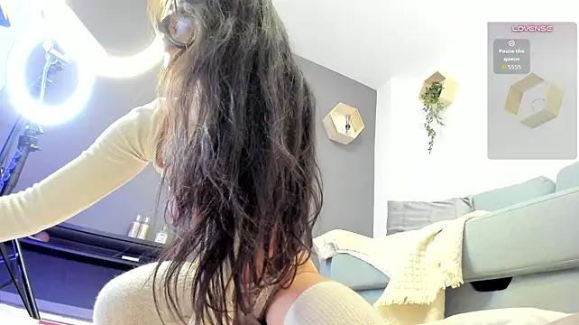 Naila18 - pussy tease