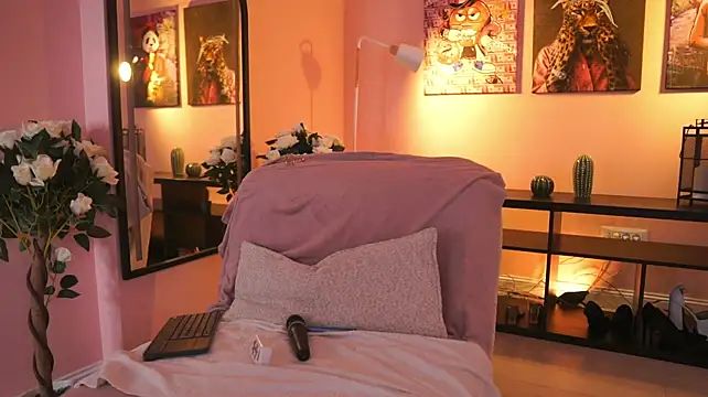 CamyRoux - doggystyle deep fuckinig😈