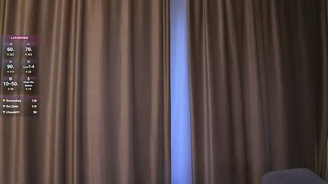 ShirleyParker - I want to sit on your face <3