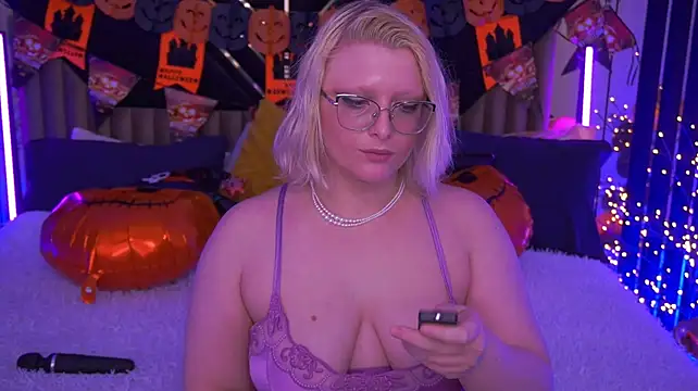 CoolTatis - Choose a body part to tease