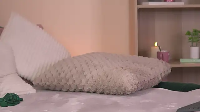 RebeccaRese - let's warm up together 🥵😍