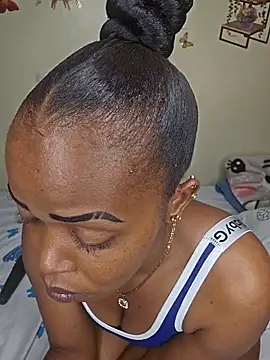 Cum-Quin - TO CREAM SQUIRT BOUNCE ON that dick