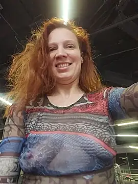 Exhibitionsplit - MAKE me CUM RUNNING ♤SQUIRT