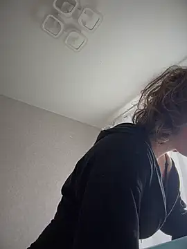 KellyKeler - Lick My Nipples Slowly \ naked TITS😈